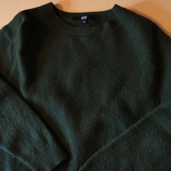 Uniqlo Olive Wool Pullover - Picture 1 of 4